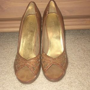 Nude Peep Toe Heels